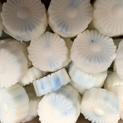 Fresh Linen Soy Wax Melts - Box of 10 x 20g each (approx 200g total)