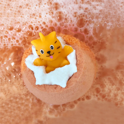 meow for now bath bomb in water